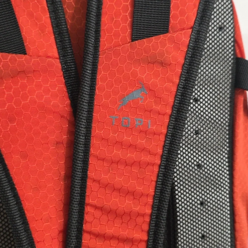 NWOT TOPI Orange Black Hydration Backpack Cooler Hiking Outdoor Travel​​